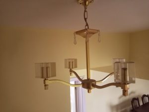 STEEL CHANDELIER WITH 4 BULBS