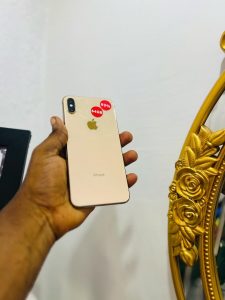 Uk use, iPhone XS max, colour: gold