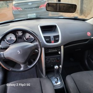 08 Peugeot 207 sport